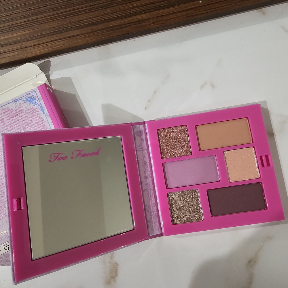 Too Faced Mini Eyeshadow Palette - Pink and Gold